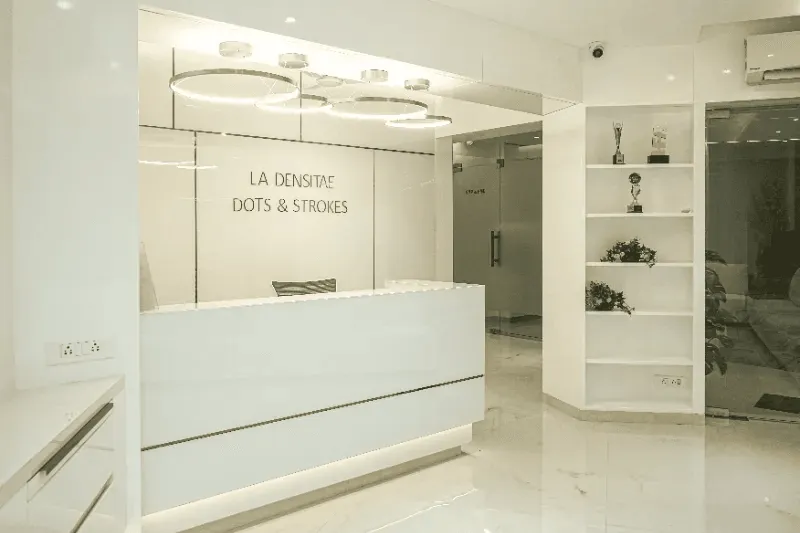  professional, welcoming reception area at La Densitae Dots & Strokes clinic.